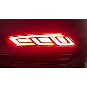 Rear brake and stop light assembly for commercial vehicles