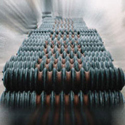 Mining vibrating screen components and replacement screen media