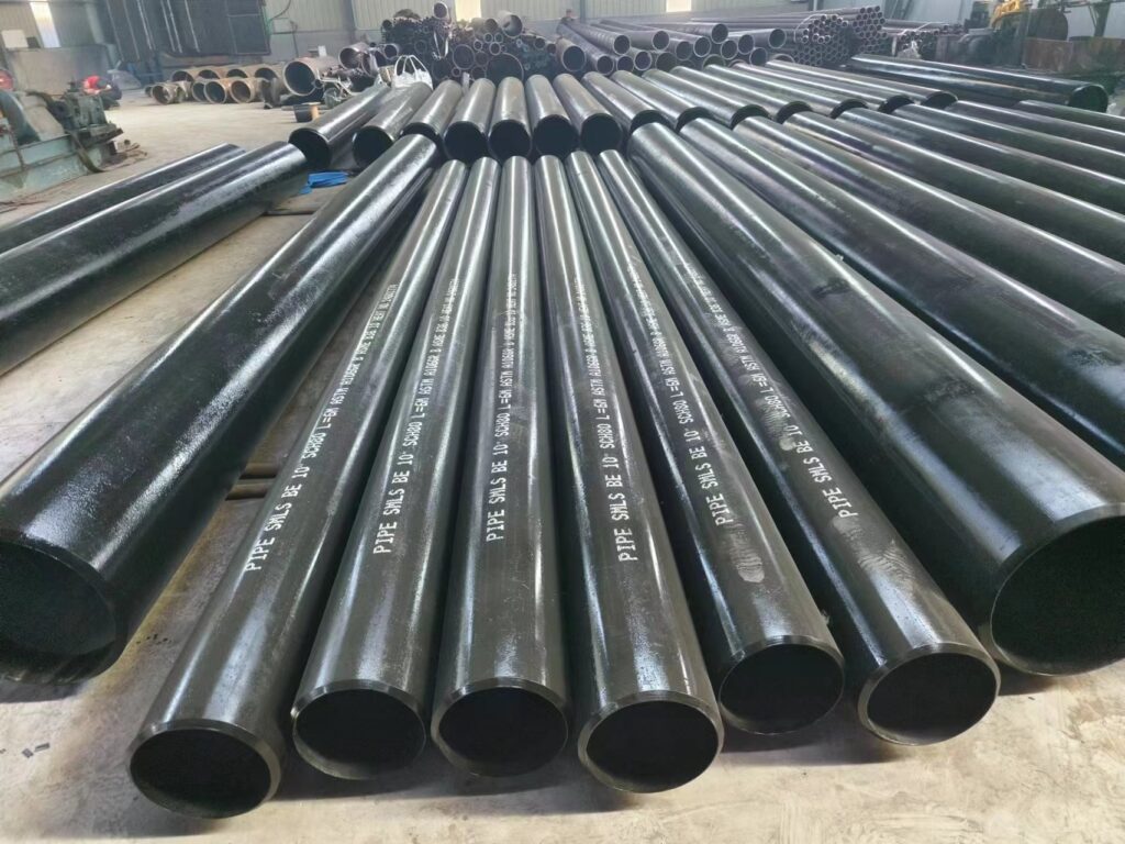 Carbon steel pipe bundle with protective export packing