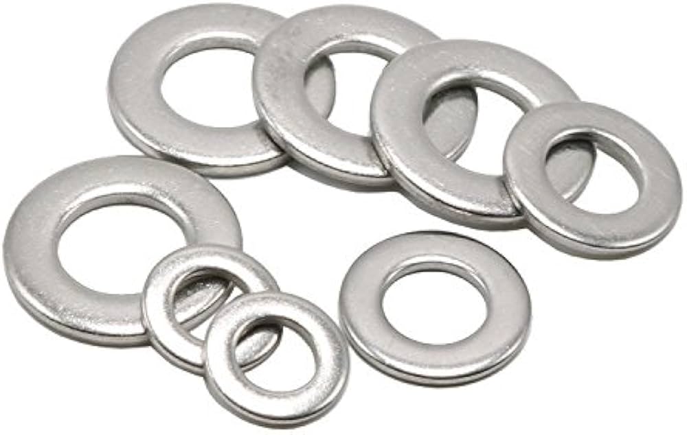 Split spring lock washers for vibration-resistant assemblies